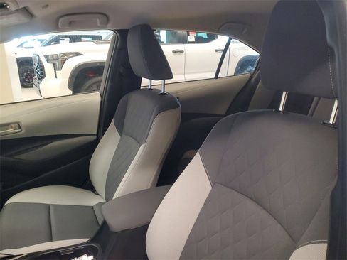 Certified 2023 Toyota Corolla LE image 18