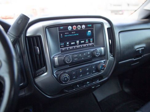Used 2018 Chevrolet Silverado 1500 LT image 13