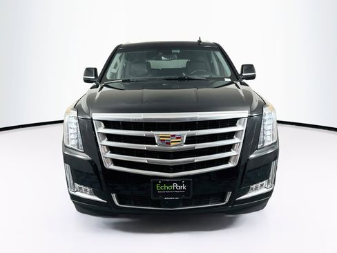 Used 2019 Cadillac Escalade Premium Luxury AWD/4WD image 2