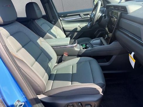 New 2027 GMC Terrain AT4 w/ Convenience Package III AWD/4WD image 15