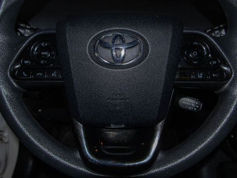 Used 2021 Toyota Prius LE FWD image 11