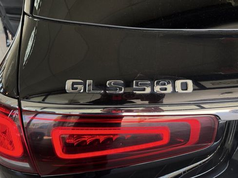 Used 2020 Mercedes-Benz GLS 580 4MATIC image 46