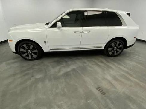 Used 2019 Rolls-Royce Cullinan AWD/4WD image 3