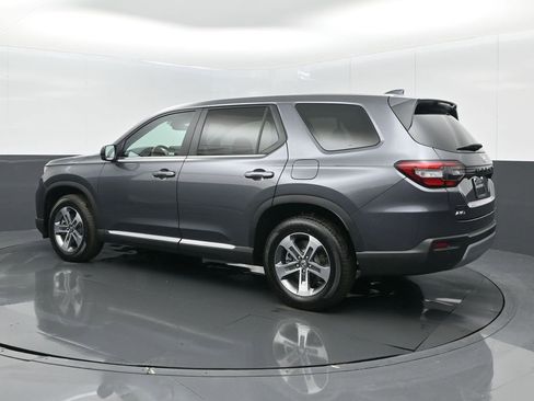 Certified 2025 Honda Pilot EX-L image 16