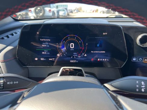 Used 2024 Chevrolet Traverse RS image 19