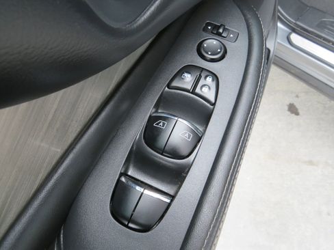 Used 2017 Nissan Murano SL image 42