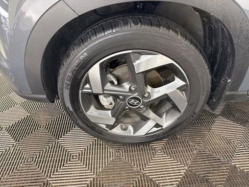 Used 2025 Hyundai Venue SEL FWD image 27