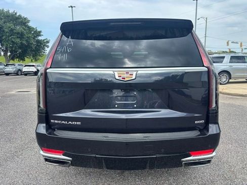 Certified 2024 Cadillac Escalade Premium Luxury image 6