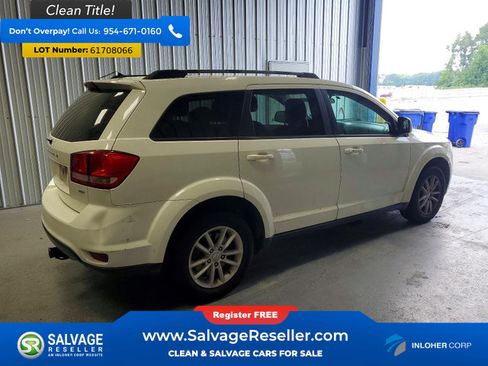 Used 2017 Dodge Journey SXT w/ Comfort/Convenience Group FWD image 4