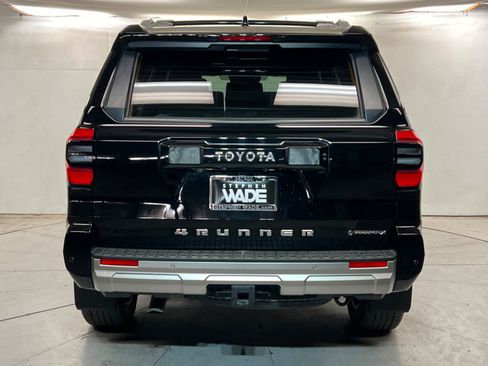Used 2025 Toyota 4Runner Limited w/ Tow Technology Package AWD/4WD image 5