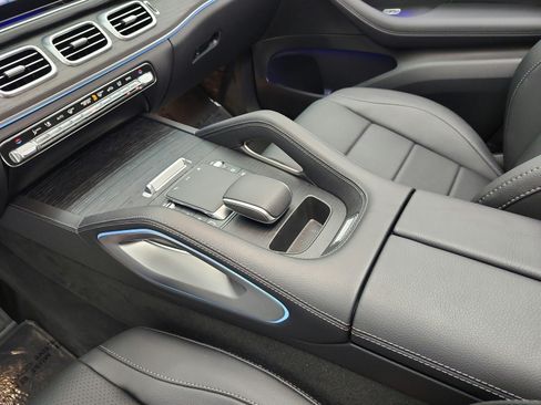 Certified 2026 Mercedes-Benz GLE 450 4MATIC image 11