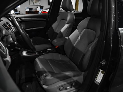 Used 2018 Audi Q3 2.0T Premium Plus w/ Premium Plus Package AWD/4WD image 28