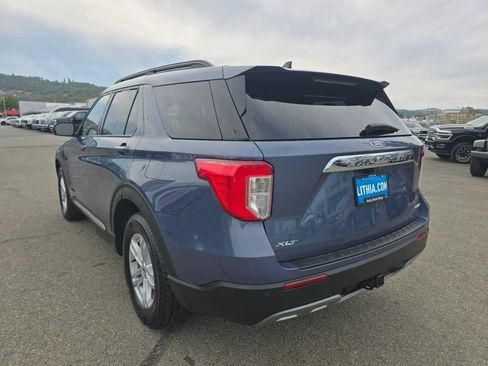 Used 2021 Ford Explorer XLT w/ Equipment Group 202A AWD/4WD image 3