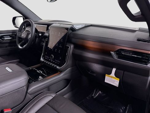 New 2026 GMC Yukon XL Denali w/ Sun & Power Step Package image 31