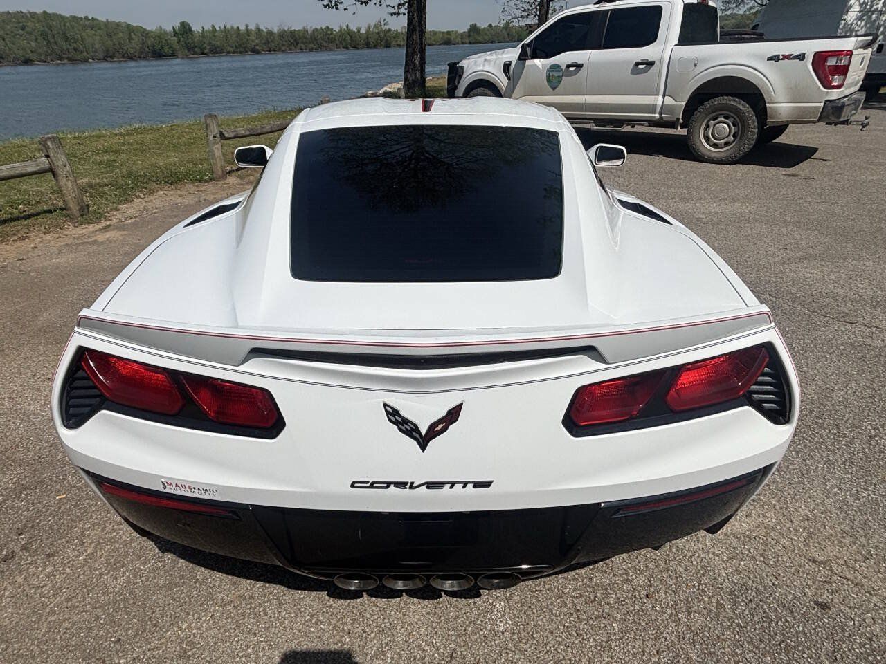 Used 2016 Chevrolet Corvette Stingray Coupe w/ Carbon Flash Badge Package RWD image 5