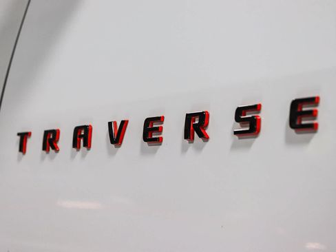 Used 2019 Chevrolet Traverse Premier w/ Redline Edition FWD image 12