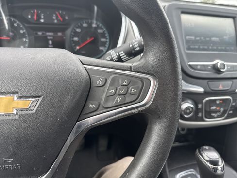 Used 2018 Chevrolet Equinox LS w/ LPO, Cargo Package image 16