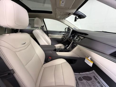 New 2025 Cadillac XT5 Premium Luxury w/ Technology Package image 36