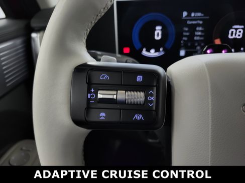 Used 2025 Hyundai Santa Fe SEL image 12