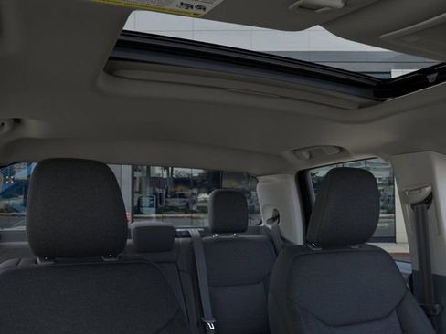 New 2025 Ford Maverick XLT w/ XLT Luxury Package image 12