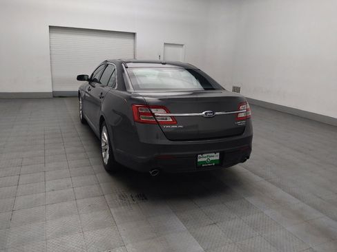 Used 2018 Ford Taurus Limited image 6