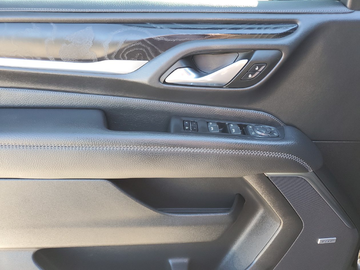 Used 2021 GMC Yukon Denali RWD image 16