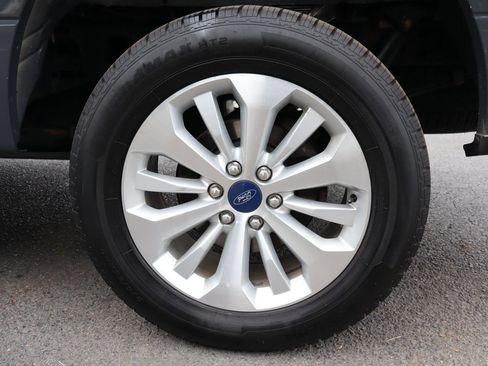 Used 2016 Ford F150 XL w/ Equipment Group 101A Mid AWD/4WD image 40