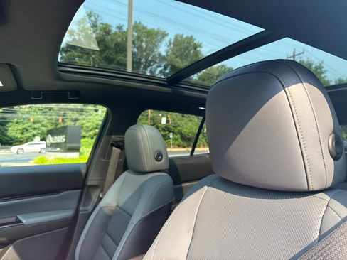 Used 2024 Honda Prologue Elite image 12