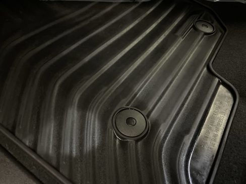 Used 2024 Chevrolet Silverado 1500 LT AWD/4WD image 29