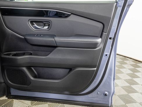 Used 2025 Honda Pilot Touring image 53