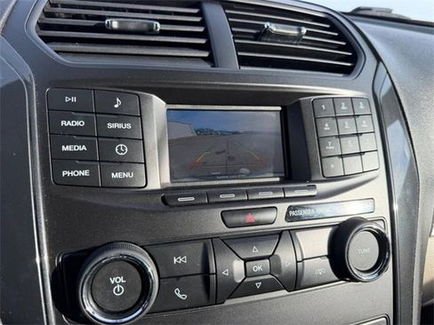 Used 2018 Ford Explorer FWD image 21