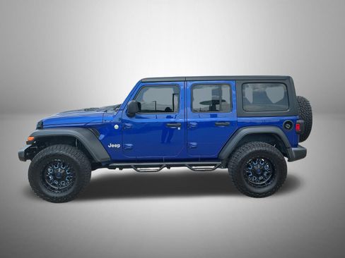 Used 2018 Jeep Wrangler Unlimited Sport S AWD/4WD image 4