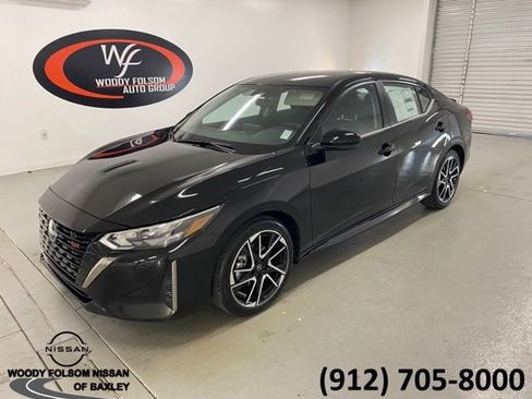 New 2025 Nissan Sentra SR image 1