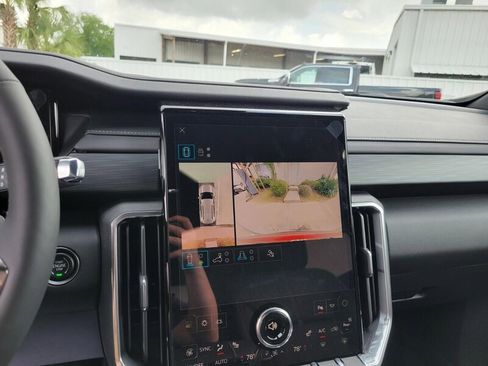 New 2025 GMC Acadia Elevation w/ Elevation Premium Package image 19