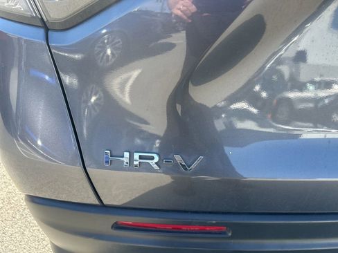 Used 2023 Honda HR-V LX image 7