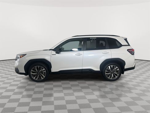 Used 2025 Subaru Forester Touring w/ Protection Package (1PH) AWD/4WD image 4