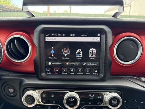 Used 2020 Jeep Gladiator Rubicon AWD/4WD image 18