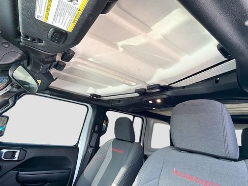 Used 2024 Jeep Wrangler Rubicon image 26