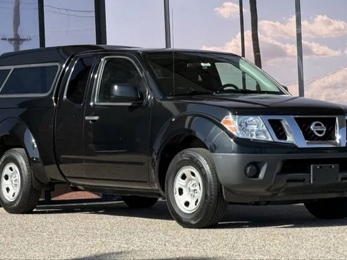 Used 2018 Nissan Frontier S RWD image 17