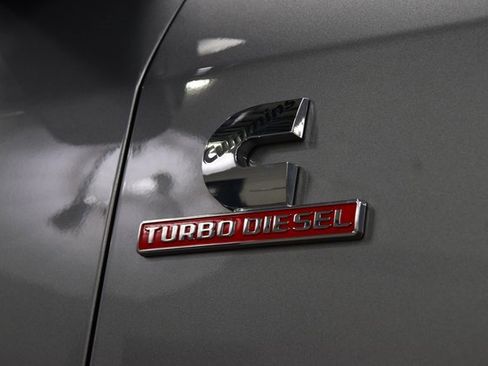 Used 2024 RAM 3500 Laramie image 17