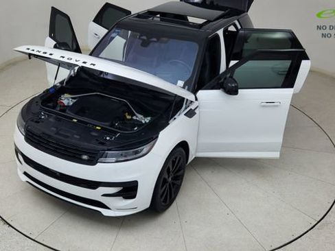 Used 2023 Land Rover Range Rover Sport SE Dynamic image 87