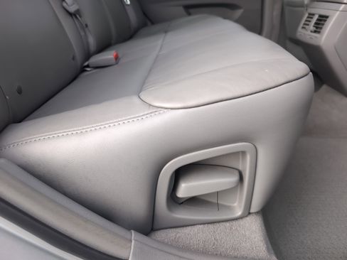 Used 2006 Toyota Avalon XL image 18