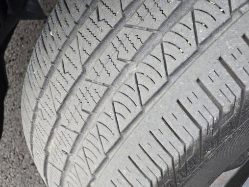 Used 2025 Jaguar F-PACE R-Dynamic S image 31