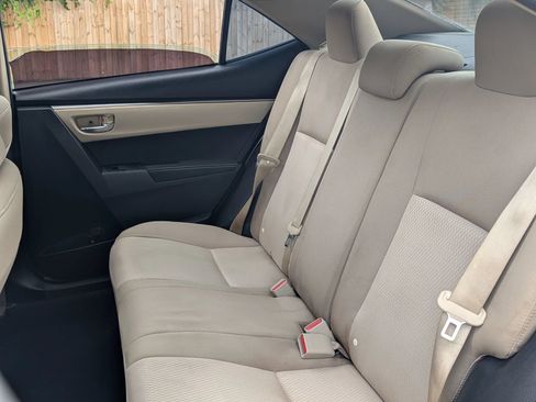 Used 2014 Toyota Corolla LE FWD image 19