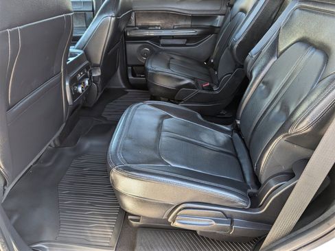 Used 2021 Ford Expedition Limited image 31