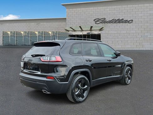 Used 2019 Jeep Cherokee Latitude Plus image 6