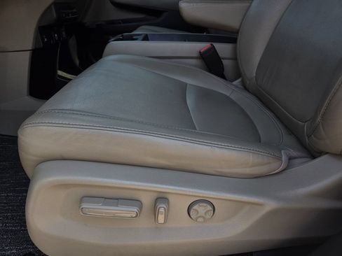 Certified 2022 Honda Odyssey Touring image 17