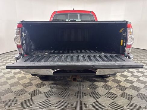 Used 2012 Toyota Tacoma 4x4 Access Cab V6 w/ SR5 Pkg image 21