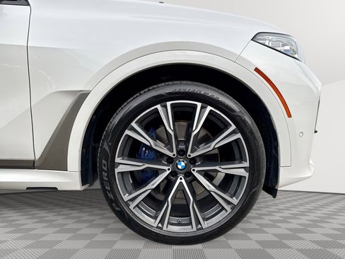 Used 2021 BMW X7 M50i AWD/4WD image 31