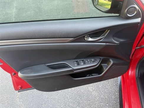 Used 2021 Honda Civic Sport image 7